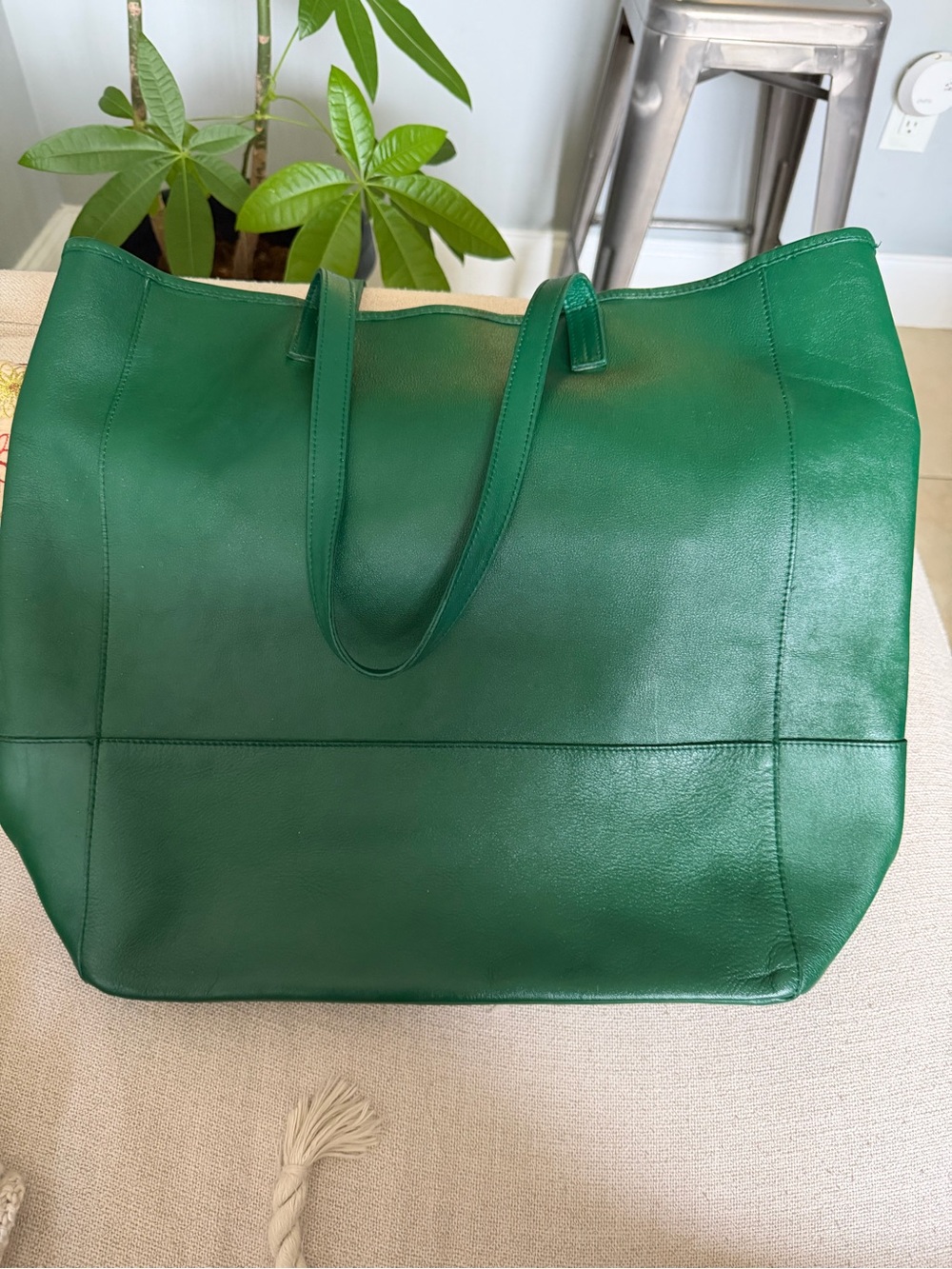 La Mer Green Leather Tote Bag - Picture 3 of 7
